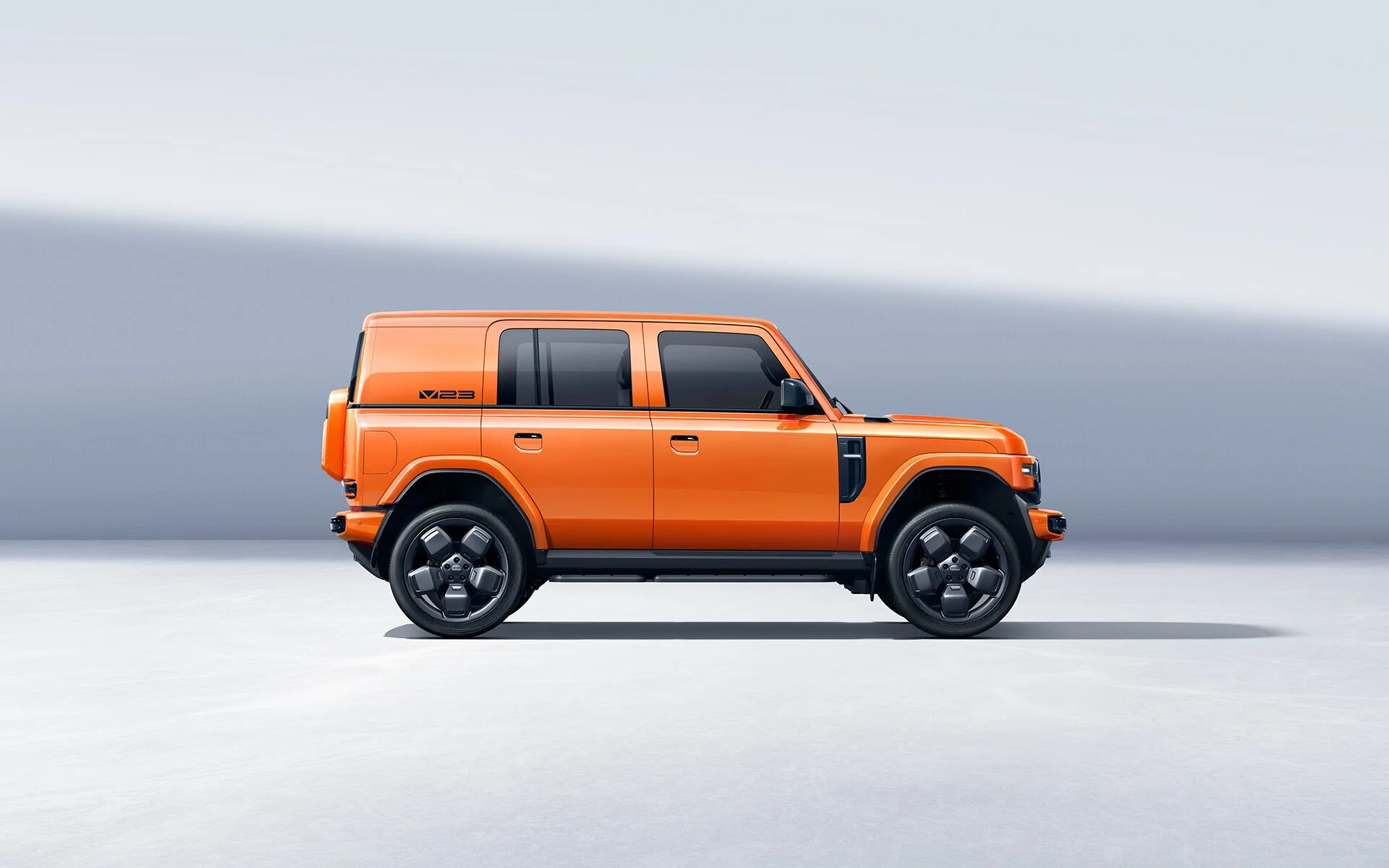 V23 Orange
